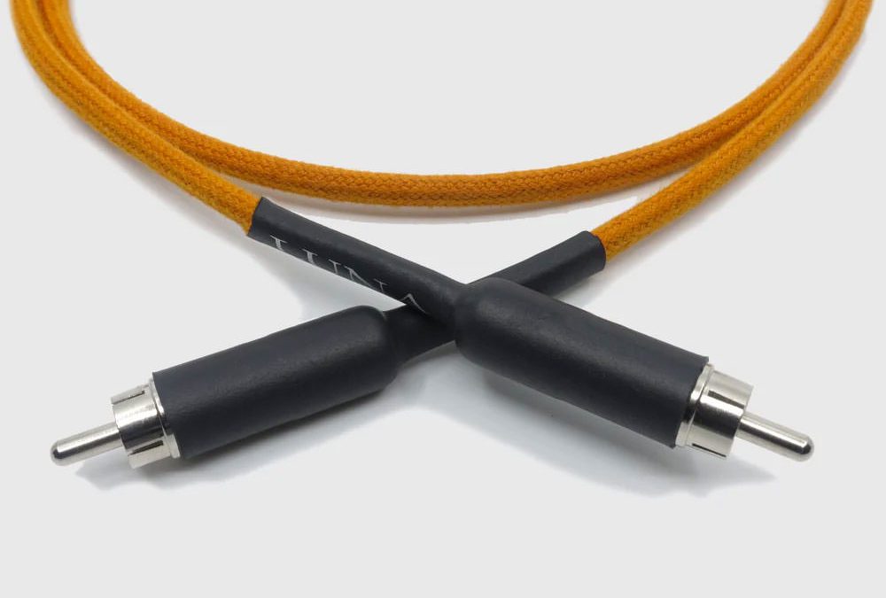 Luna Cables Orange Digital