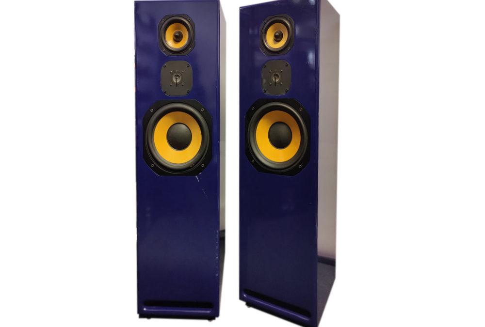 Speakers, no brand, with Focal Drivers