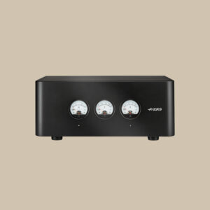TT-3200DC, en elegant svart skönhet med tre runda analoga mätare och ANDES-märkning, väntar på musikmagi på en vanlig beige scen.
