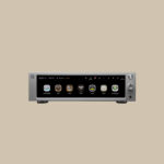 På framsidan ser du ljudreceivern RS201E, som har en digital display med musikappar och kontroller - redo att rocka loss på en beige bakgrund.
