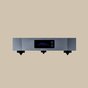 En fantastisk Le Dac 2 i silver, med den glödande displayen "LE DAC BY METRONOME", redo att förhöja musiken på sina eleganta fötter.