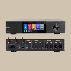 Framsida och baksida av DMP-A8, en hifi-streamer/dac med livfull pekskärm, ratt och alla audiofila portar.